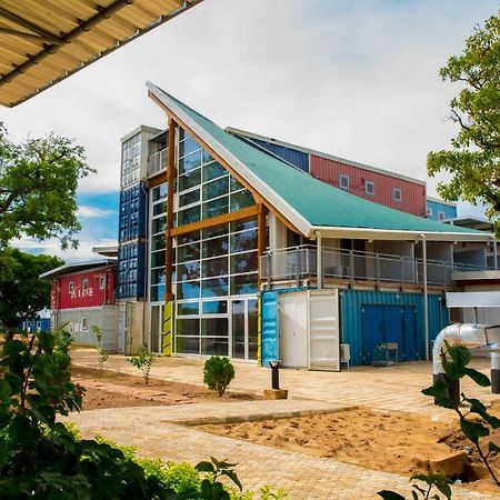 Dunia Hotel Ouagadougou Loumbila Exteriör bild