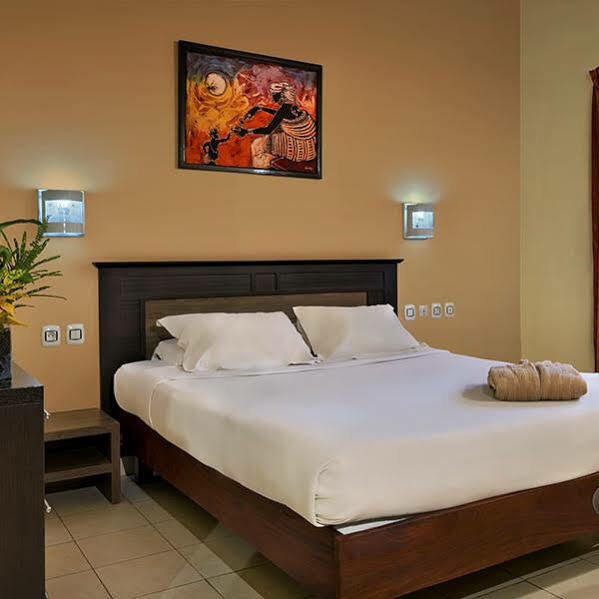 Dunia Hotel Ouagadougou Loumbila Exteriör bild