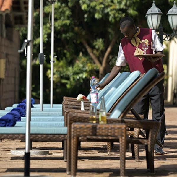 Dunia Hotel Ouagadougou Loumbila Exteriör bild